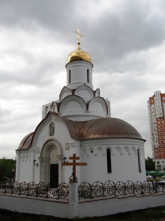 Церковь Владимира, митрополита Киевского в Свиблове (новая), Свиблово (Северо-Восточный административный округ (СВАО), г. Москва). фасады, Вид  с  юго-востока