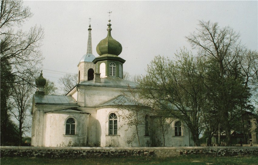 Церковь Покрова Пресвятой Богородицы, Нина (Nina) (Тартумаа, Эстония). фасады, Вид с восточной стороны (со стороны озера)