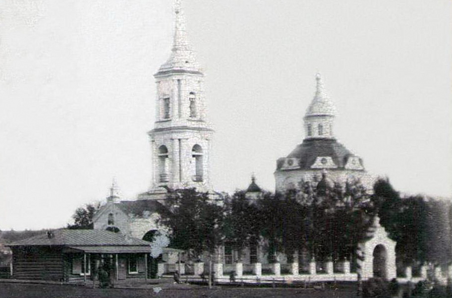 Церковь Троицы Живоначальной, Дебёсы (Дебёсский район, Республика Удмуртия). архивная фотография, Фото из музея Сибирского тракта с. Дебёсы
