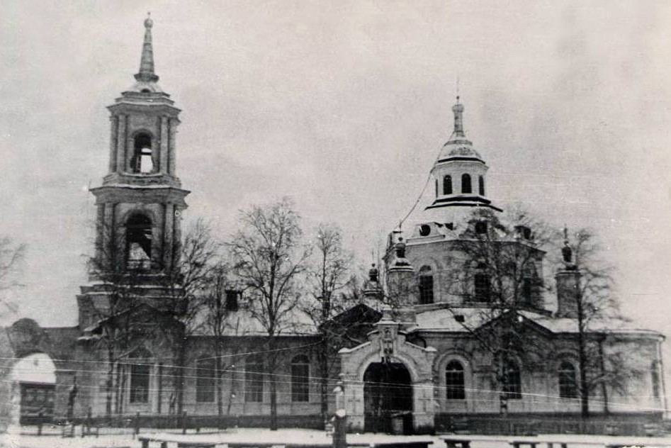 Церковь Троицы Живоначальной, Дебёсы (Дебёсский район, Республика Удмуртия). архивная фотография, Фото из музея Сибирского тракта с. Дебёсы