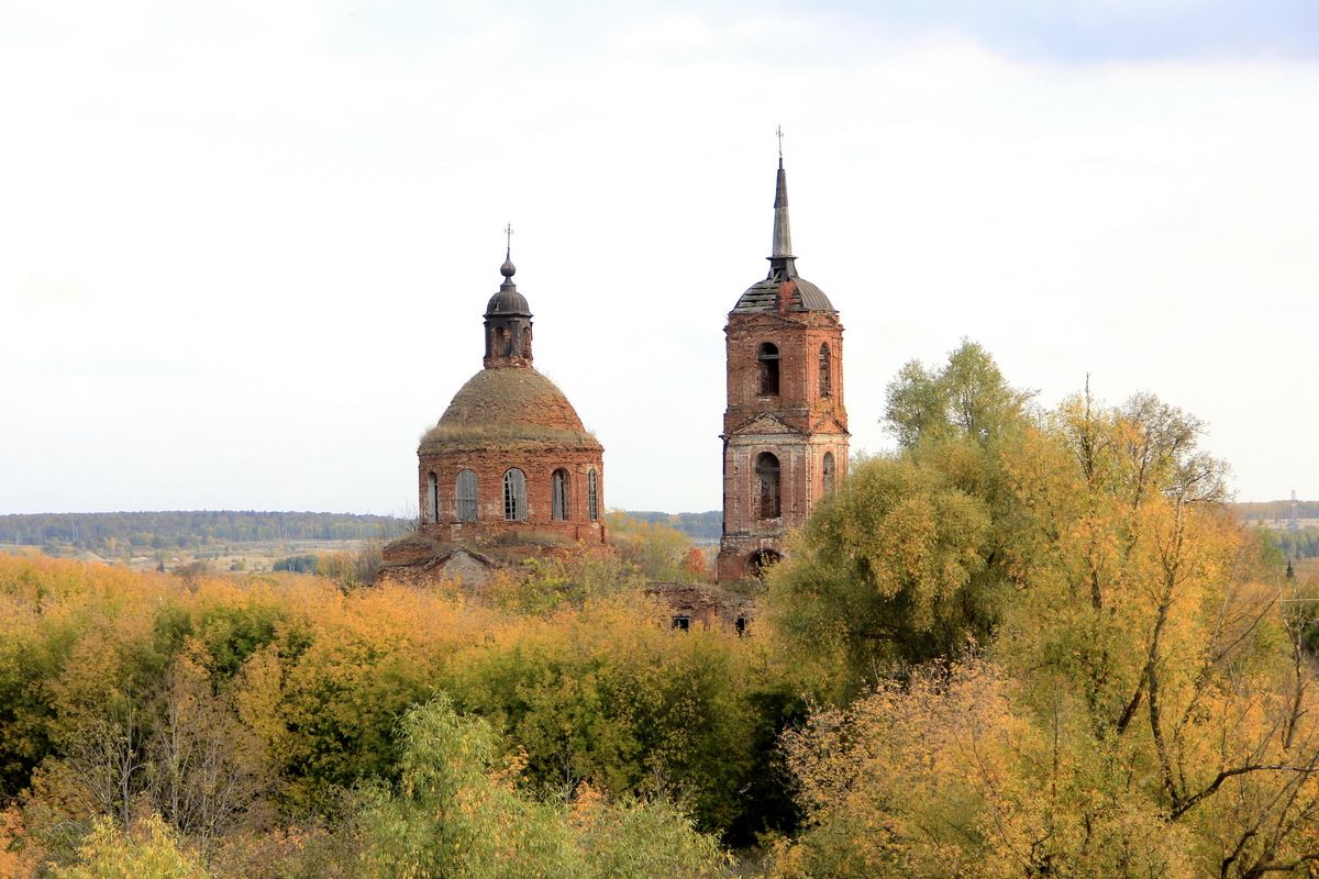 Церковь Троицы Живоначальной, Татарские Челны (Менделеевский район, Республика Татарстан). архитектурные детали