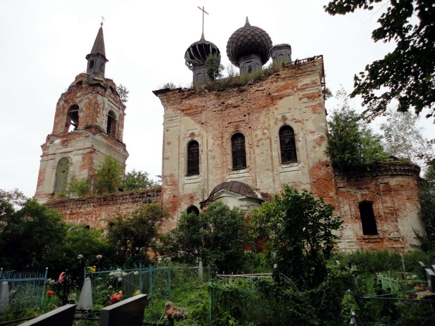 Веретея. Церковь Покрова Пресвятой Богородицы. фасады