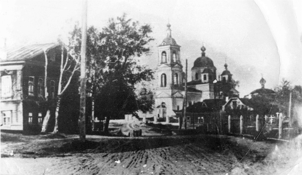 Завражье. Церковь Рождества Пресвятой Богородицы. архивная фотография, Старинное фото из семейного архива А.Н. Кузнецова