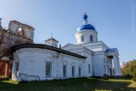 Завражье. Церковь Рождества Пресвятой Богородицы