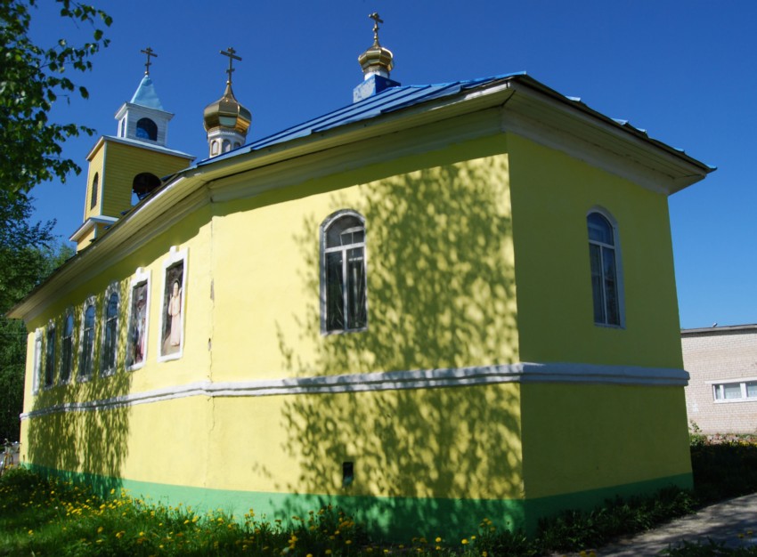 Шуйское. Церковь Троицы Живоначальной (новая). фасады, Алтарная часть. Вид с юго-востока