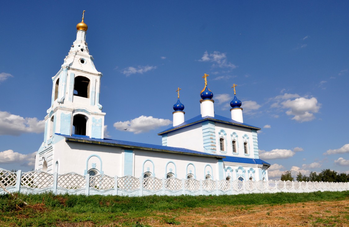 Покровское. Церковь Покрова Пресвятой Богородицы. фасады