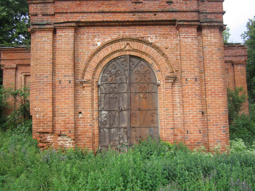 Церковь Николая Чудотворца, Казарка (Никольский район, Пензенская область). архитектурные детали, Ворота восстановили