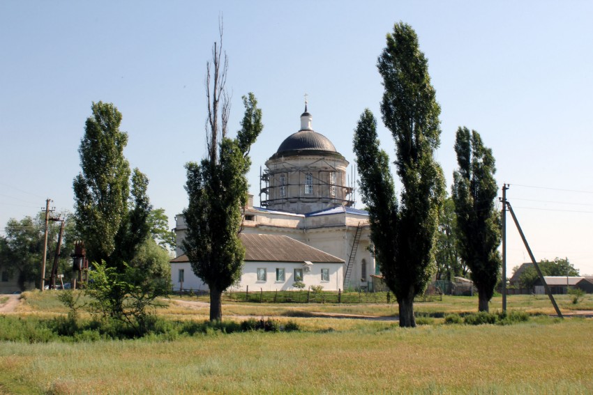 Церковь Успения Пресвятой Богородицы, Кочетовская (Семикаракорский район, Ростовская область). фасады
