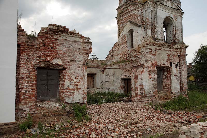 Вощажниково. Храмовый комплекс. Церкви Рождества Пресвятой Богородицы и Троицы Живоначальной с часовнями. дополнительная информация