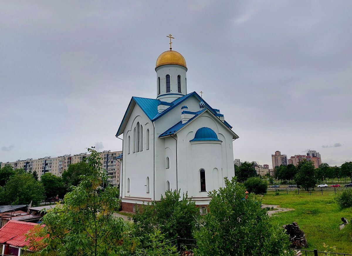 Церковь Серафима Вырицкого, Фрунзенский район (Санкт-Петербург, г. Санкт-Петербург). общий вид в ландшафте