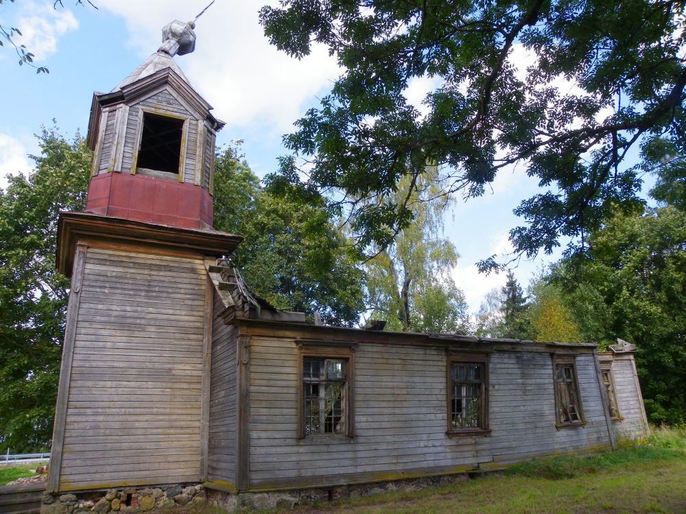 Лайусе (Laiuse). Церковь Рождества Пресвятой Богородицы. фасады