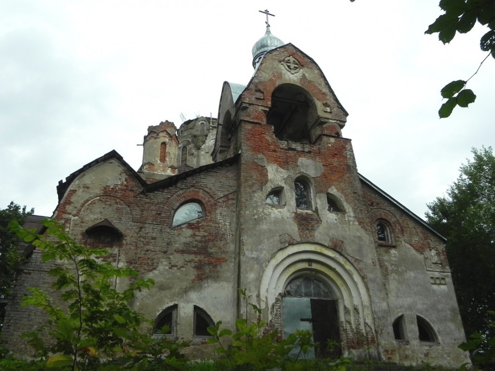 Гвоздно (Наумовщина). Церковь Космы и Дамиана. фасады, Западный фасад