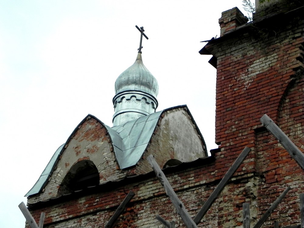 Гвоздно (Наумовщина). Церковь Космы и Дамиана. архитектурные детали, Восстановленная глава колокольни