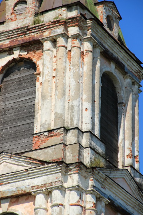 Церковь Троицы Живоначальной, Ордино (Угличский район, Ярославская область). архитектурные детали