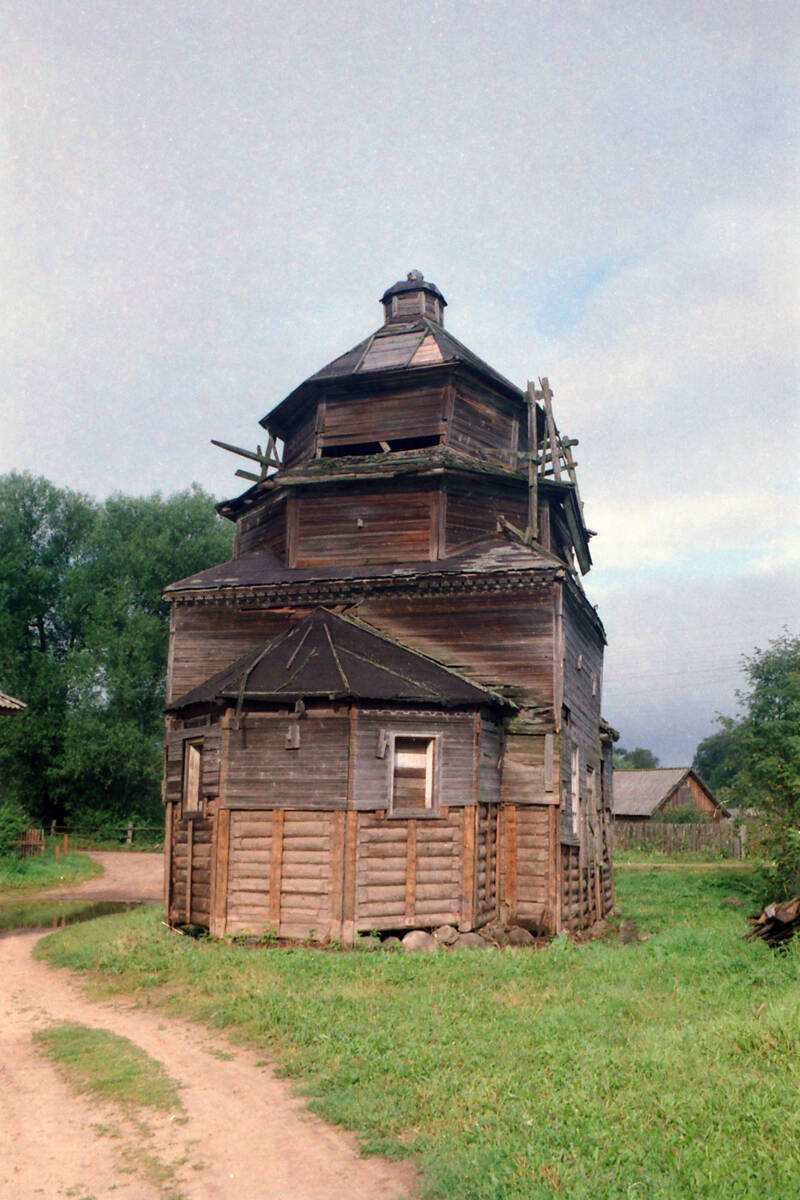 Перелучи. Часовня Иакова Боровичского. фасады