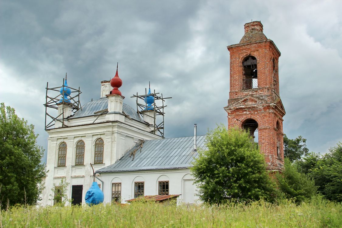 Новленское. Церковь Успения Пресвятой Богородицы. фасады