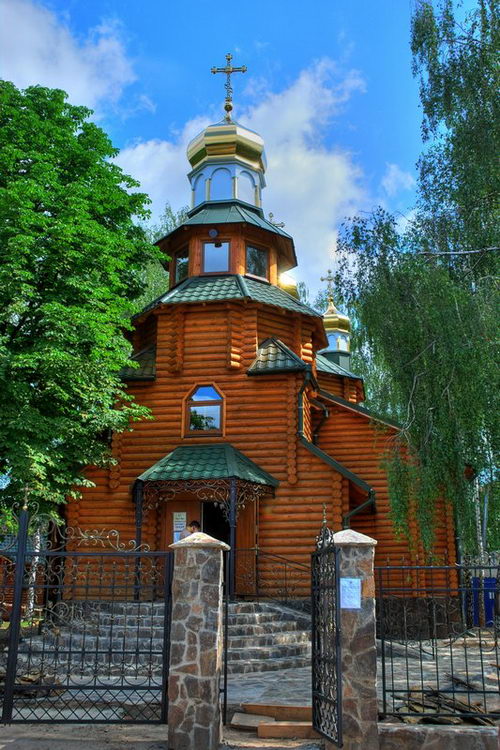 Церковь Иоасафа Белгородского (на Нивках), Киев (Подольский район, Украина, г. Киев). общий вид в ландшафте