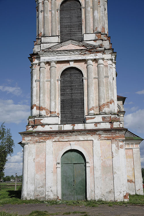 Церковь Троицы Живоначальной, Ордино (Угличский район, Ярославская область). архитектурные детали