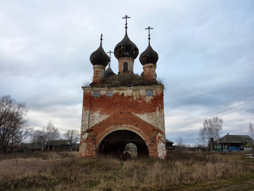 Церковь Тихвинской иконы Божией Матери, Тимохино (Некрасовский район, Ярославская область). фасады