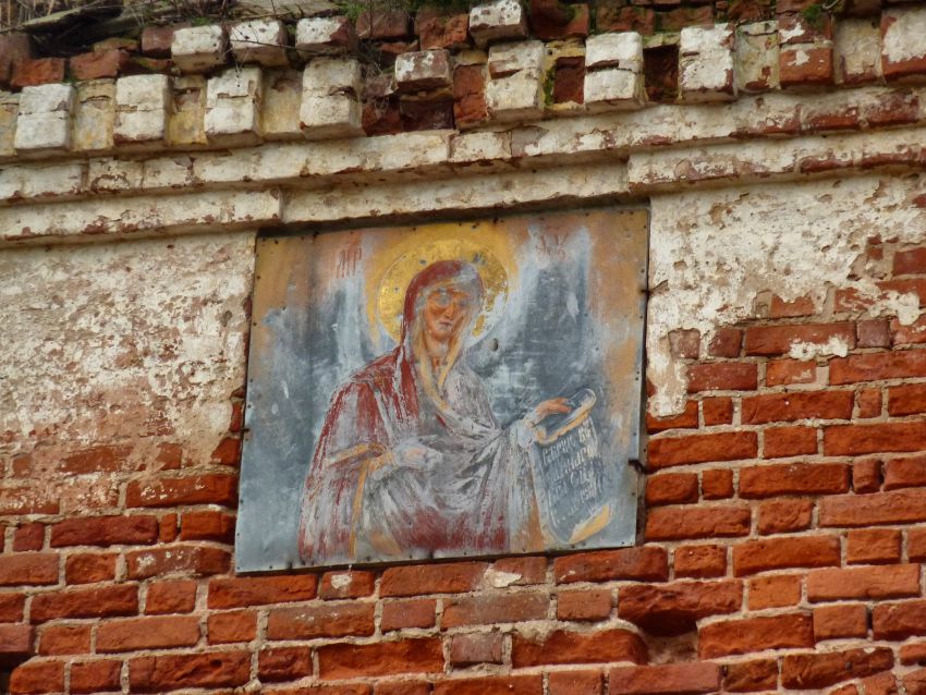 Церковь Тихвинской иконы Божией Матери, Тимохино (Некрасовский район, Ярославская область). архитектурные детали
