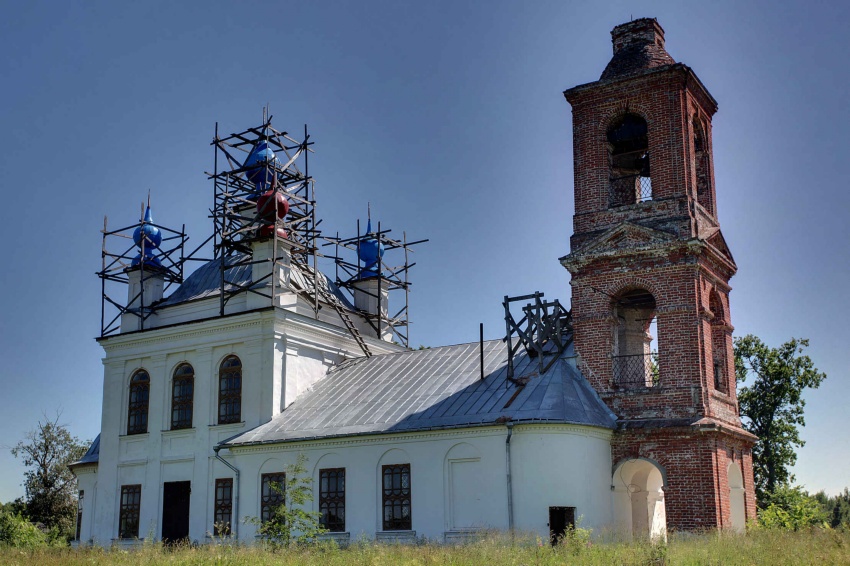 Новленское. Церковь Успения Пресвятой Богородицы. фасады