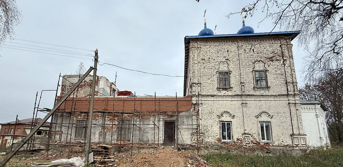 Вид с юга, фасады. Церковь Рождества Пресвятой Богородицы, Чуровское (Шекснинский район, Вологодская область)