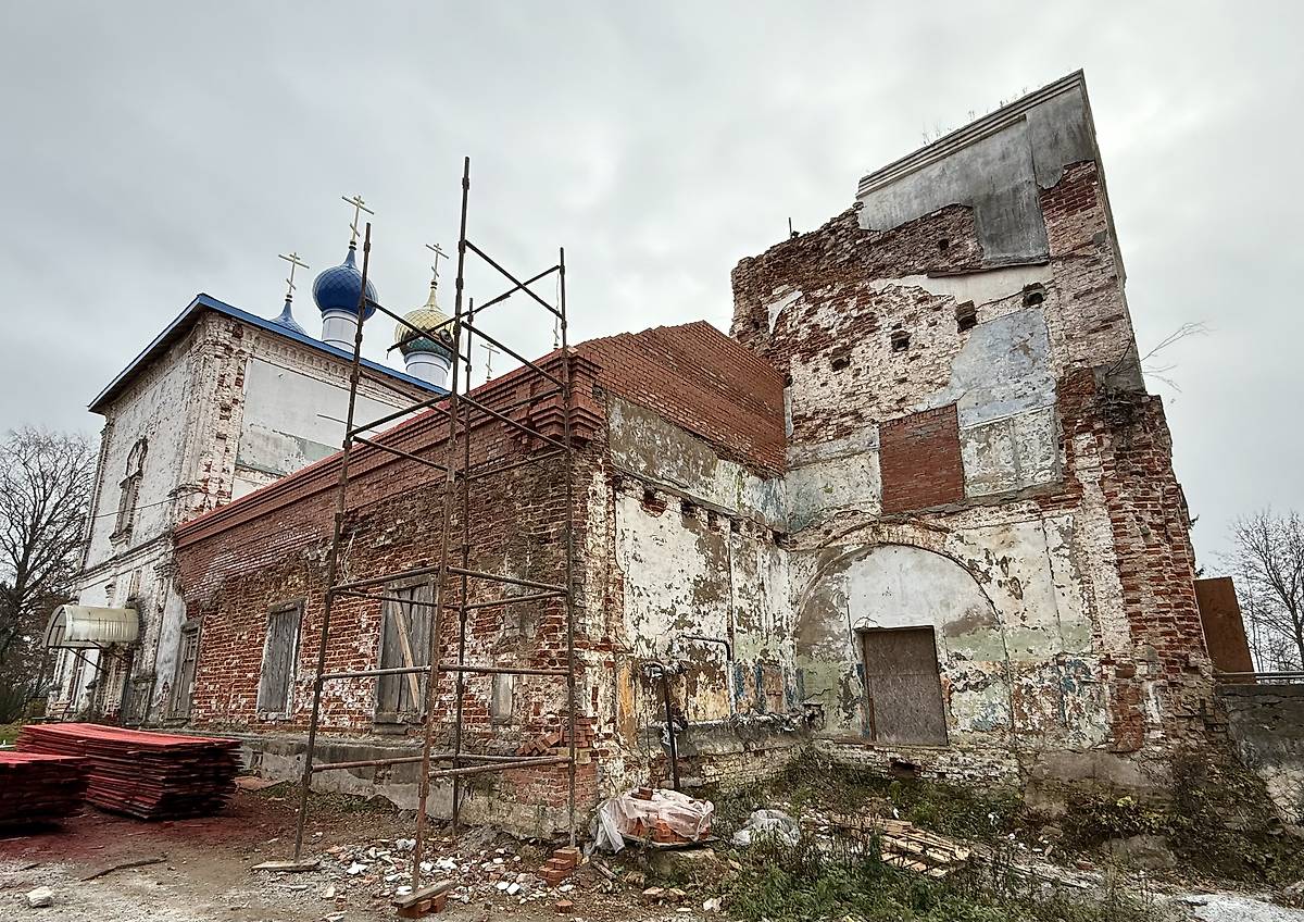 Вид с северо-запада, фасады. Церковь Рождества Пресвятой Богородицы, Чуровское (Шекснинский район, Вологодская область)