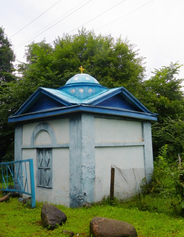 Церковь Успения Пресвятой Богородицы, Славковичи (Порховский район, Псковская область). дополнительная информация, Часовня