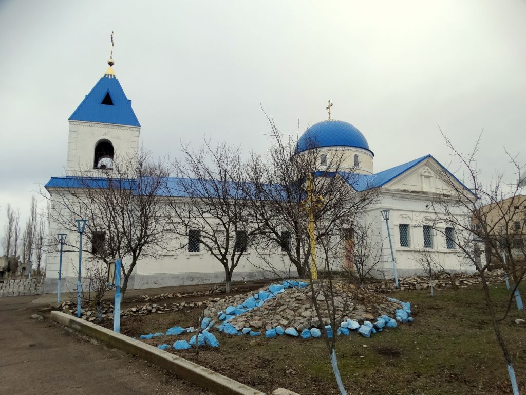 Гурьевка. Церковь Покрова Пресвятой Богородицы. фасады