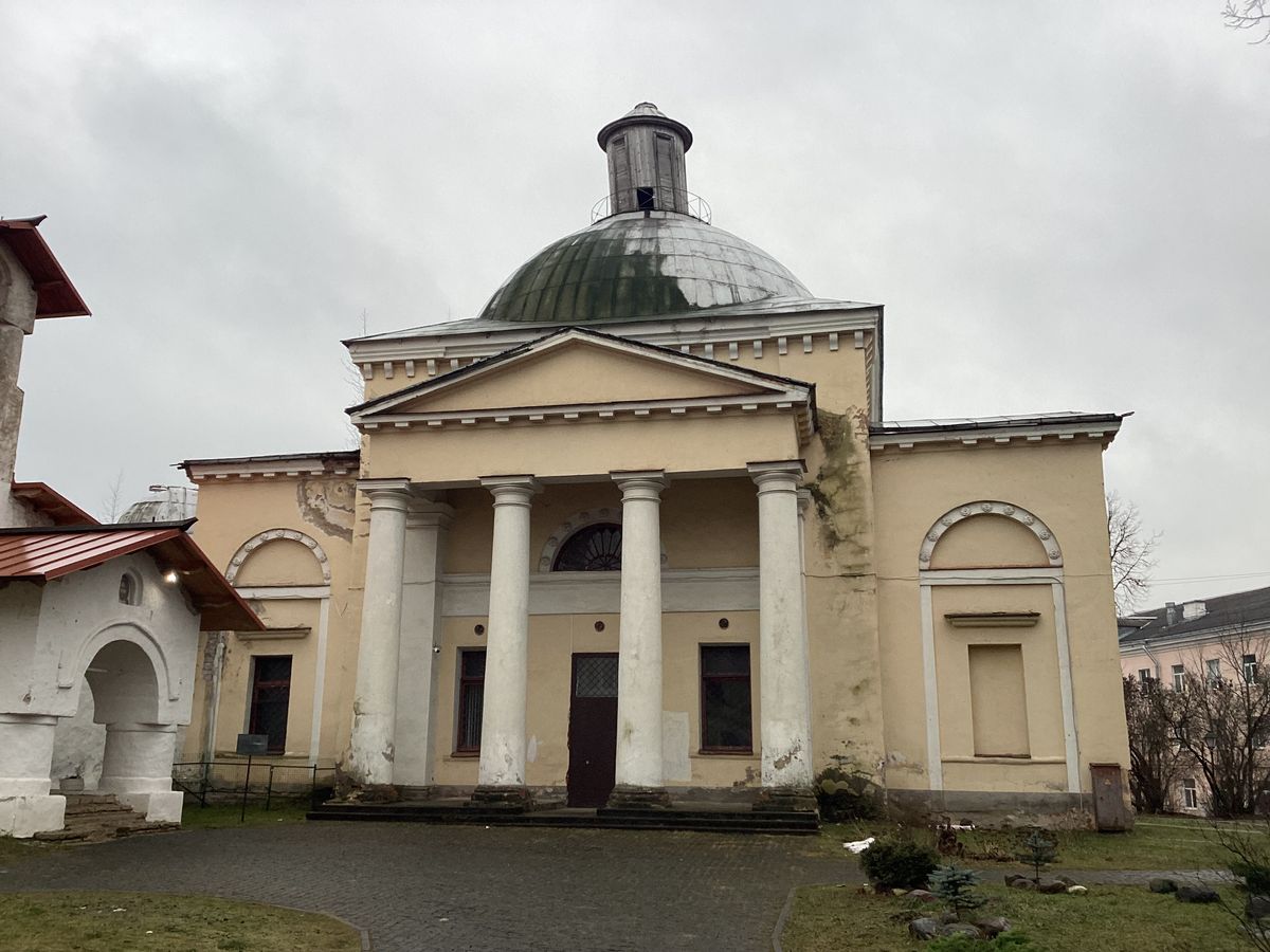 Вид с северо-запада, фасады. Старовознесенский монастырь. Церковь Рождества Пресвятой Богородицы, Псков (Псков, город, Псковская область)