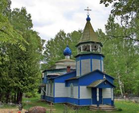 Родовое. Церковь Троицы Живоначальной