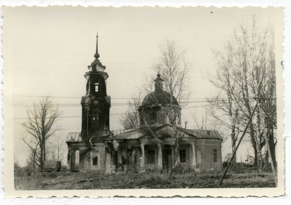 Подберезье. Церковь Троицы Живоначальной. архивная фотография, Фото 1942 г. с аукциона e-bay.de