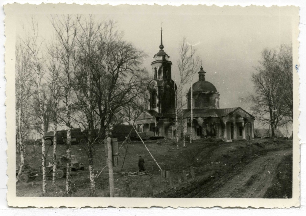 Церковь Троицы Живоначальной, Подберезье (Локнянский район, Псковская область). архивная фотография, Фото 1942 г. с аукциона e-bay.de