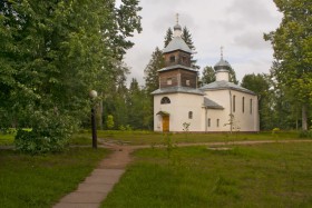 Хилово. Церковь Пантелеимона Целителя