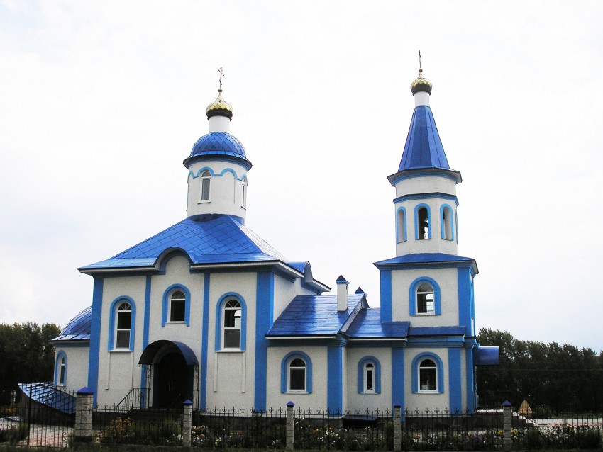 Церковь Успения Пресвятой Богородицы, Чишмы (Чишминский район, Республика Башкортостан). фасады