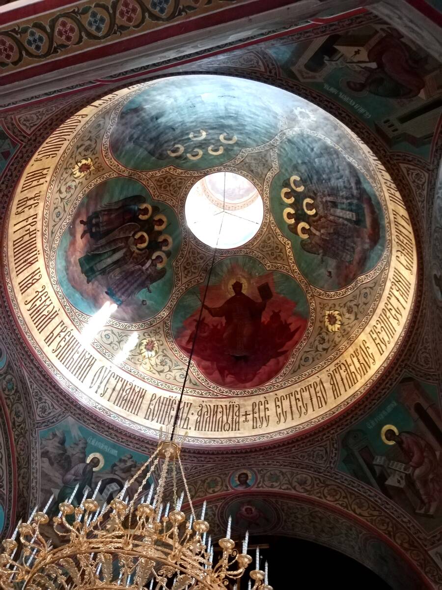 Черниговский скит. Собор Черниговской-Гефсиманской иконы Божией Матери, Сергиев Посад (Сергиево-Посадский городской округ, Московская область). интерьер и убранство, Фрески на большом (главном) куполе храма 