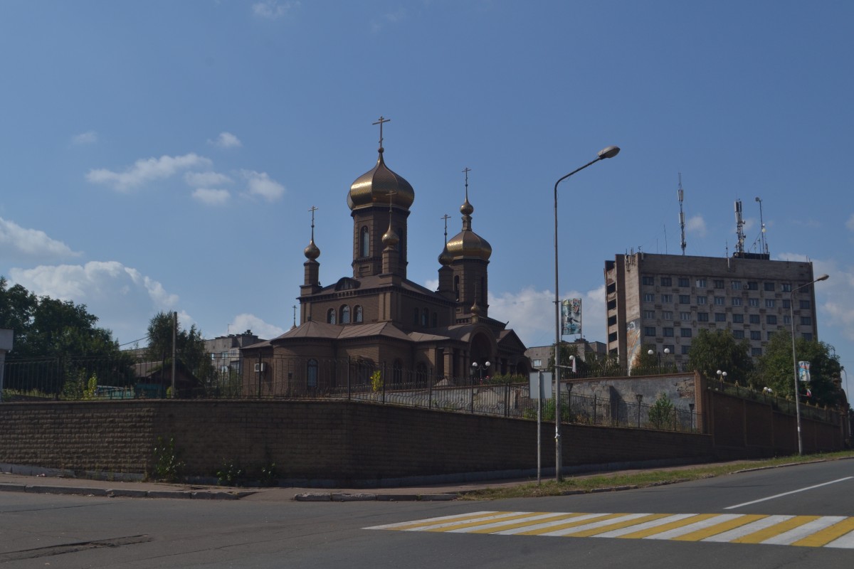 Собор Покрова Пресвятой Богородицы, Енакиево (Енакиево, город, Украина, Донецкая область). фасады