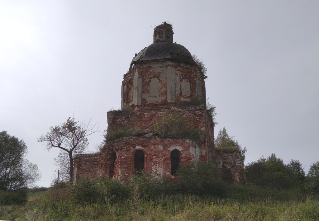 Хохлово. Церковь Троицы Живоначальной. фасады