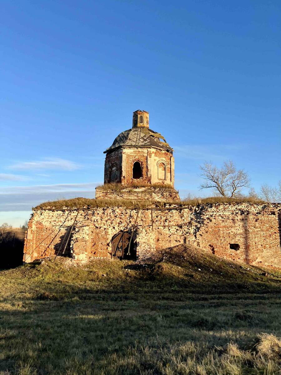 Церковь Троицы Живоначальной, Хохлово (Ардатовский район, Нижегородская область). фасады