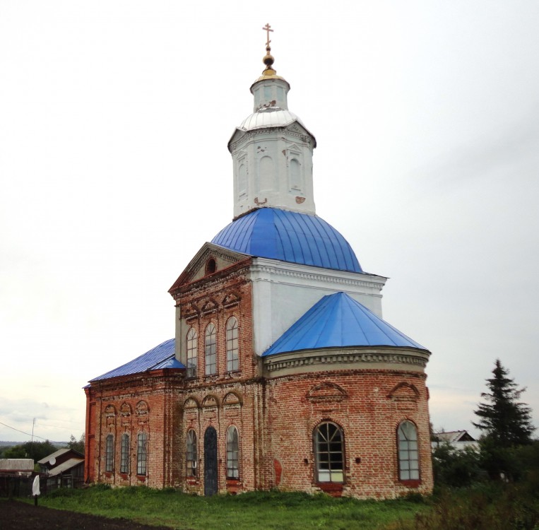 Починки. Церковь Казанской иконы Божией Матери. общий вид в ландшафте