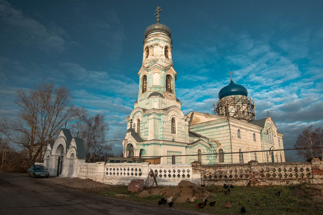 Церковь Троицы Живоначальной, Байково (Починковский район, Нижегородская область). фасады