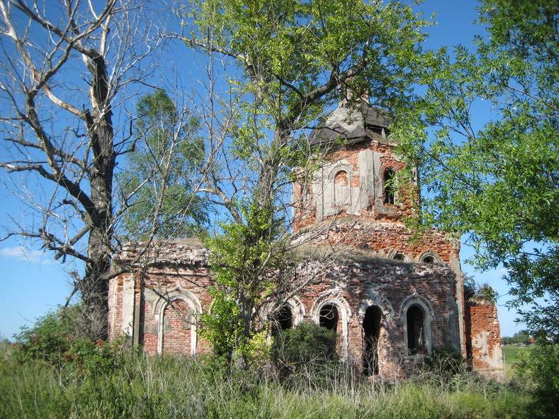 Хохлово. Церковь Троицы Живоначальной. общий вид в ландшафте, Вид с юга