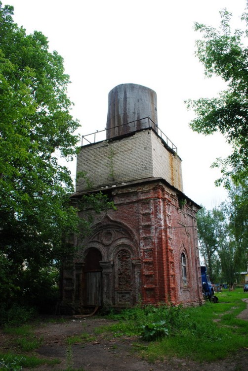 Церковь Георгия Победоносца, Починки (Починковский район, Нижегородская область). общий вид в ландшафте, Вид с запада