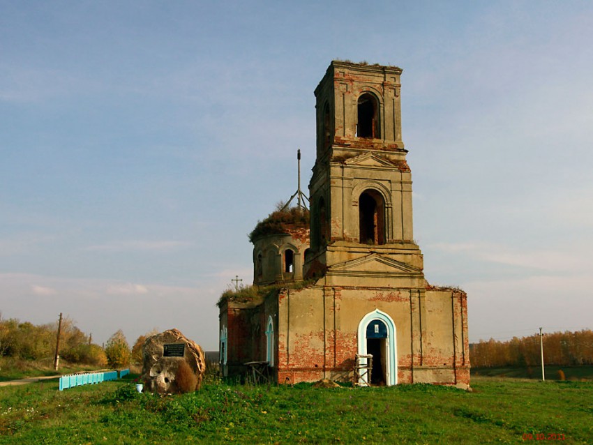 Верхнее Брусланово. Церковь Покрова Пресвятой Богородицы. фасады