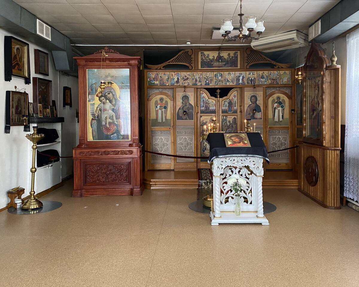 Церковь Серафима Саровского (временная), Новосибирск (Новосибирск, город, Новосибирская область). интерьер и убранство