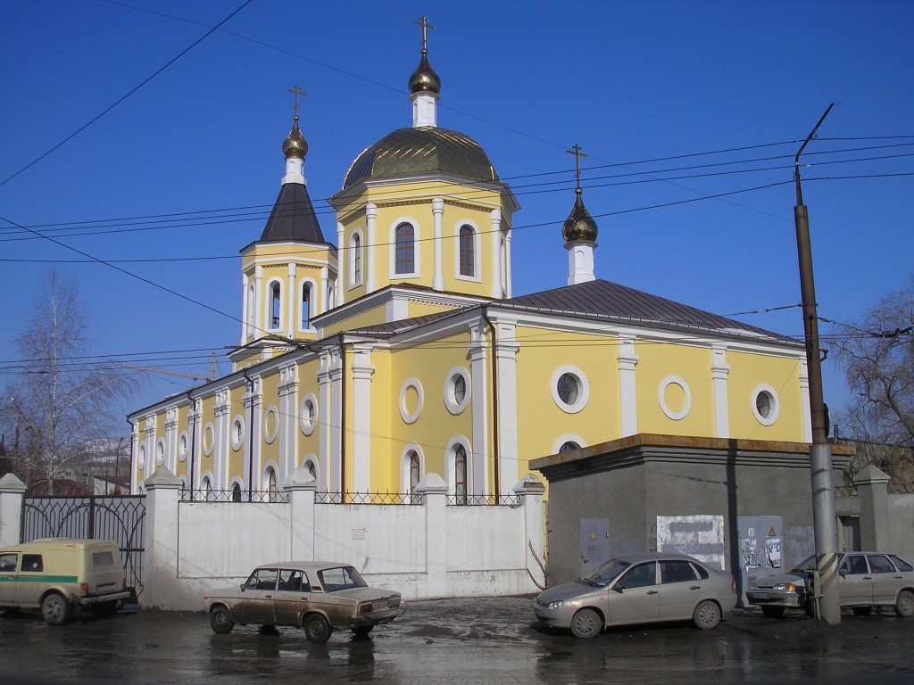 Саратов. Церковь Рождества Христова. фасады