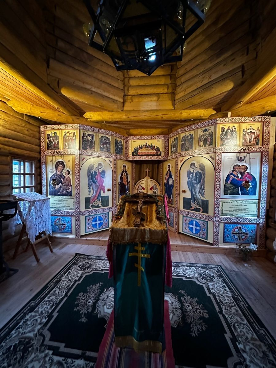 Церковь Петра и Павла, Часовенская (Волховский район, Ленинградская область). интерьер и убранство