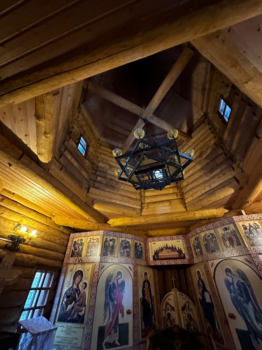 Церковь Петра и Павла, Часовенская (Волховский район, Ленинградская область). интерьер и убранство