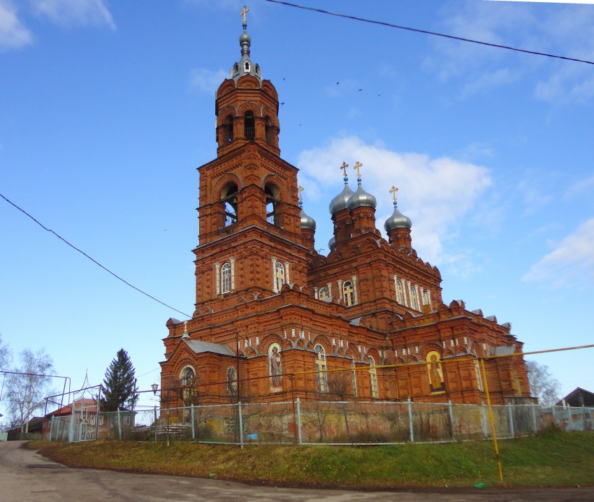 Семьяны. Церковь Михаила Архангела. фасады