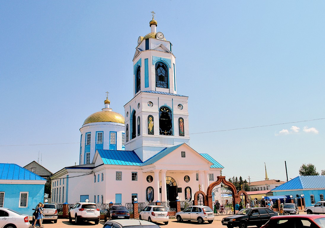 Мензелинск. Собор Николая Чудотворца. фасады, Собор в Троицу